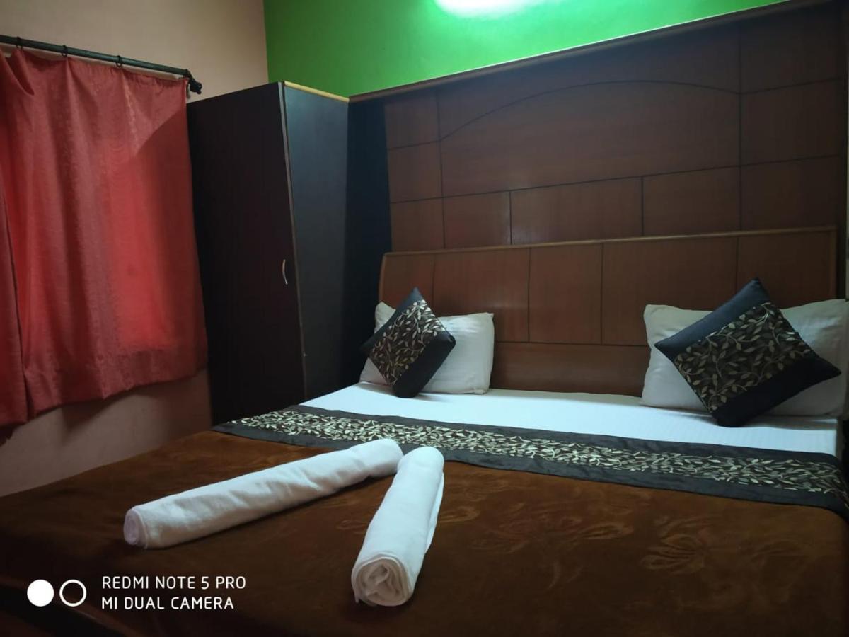 Hotel Deepraj, Kausani Bagian luar foto